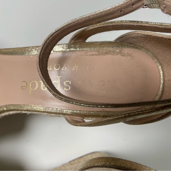 Kate Spade New York Metallic Gold Wedge Sandals with Bow – Size 11B - Picture 2 of 13